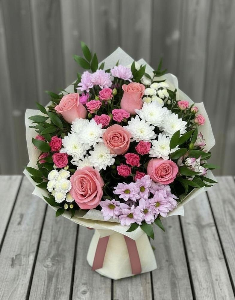 Букет цветов из: Альстромерии, Гвоздики, Розы и Хризантемы в Ярцево