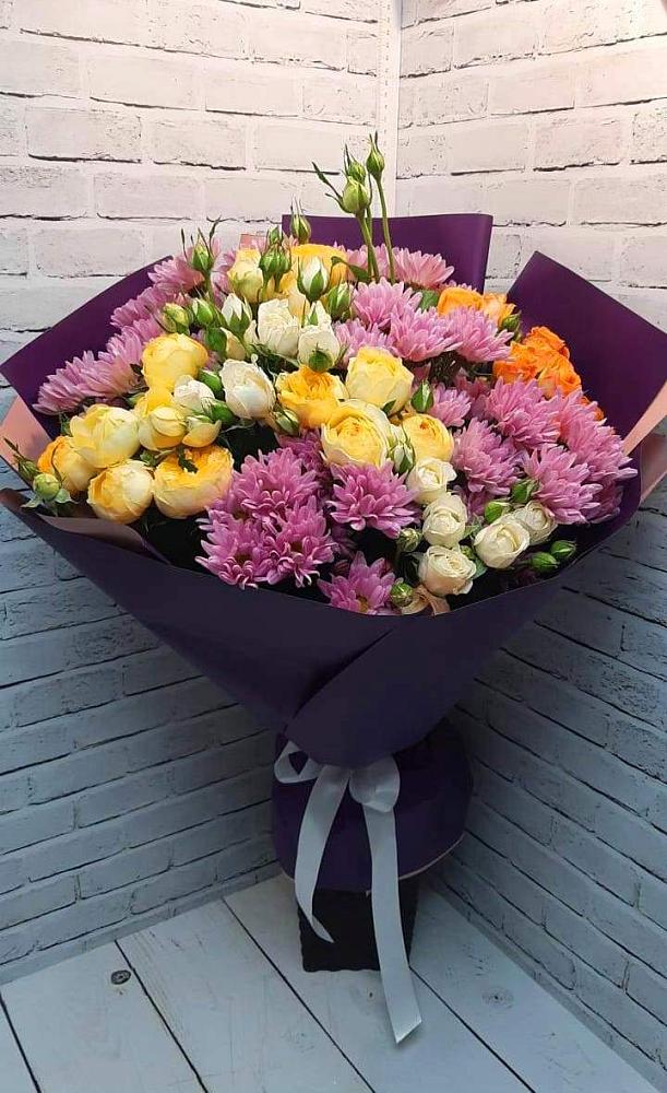 Букет цветов из: Хризантемы и Розы в Ярцево