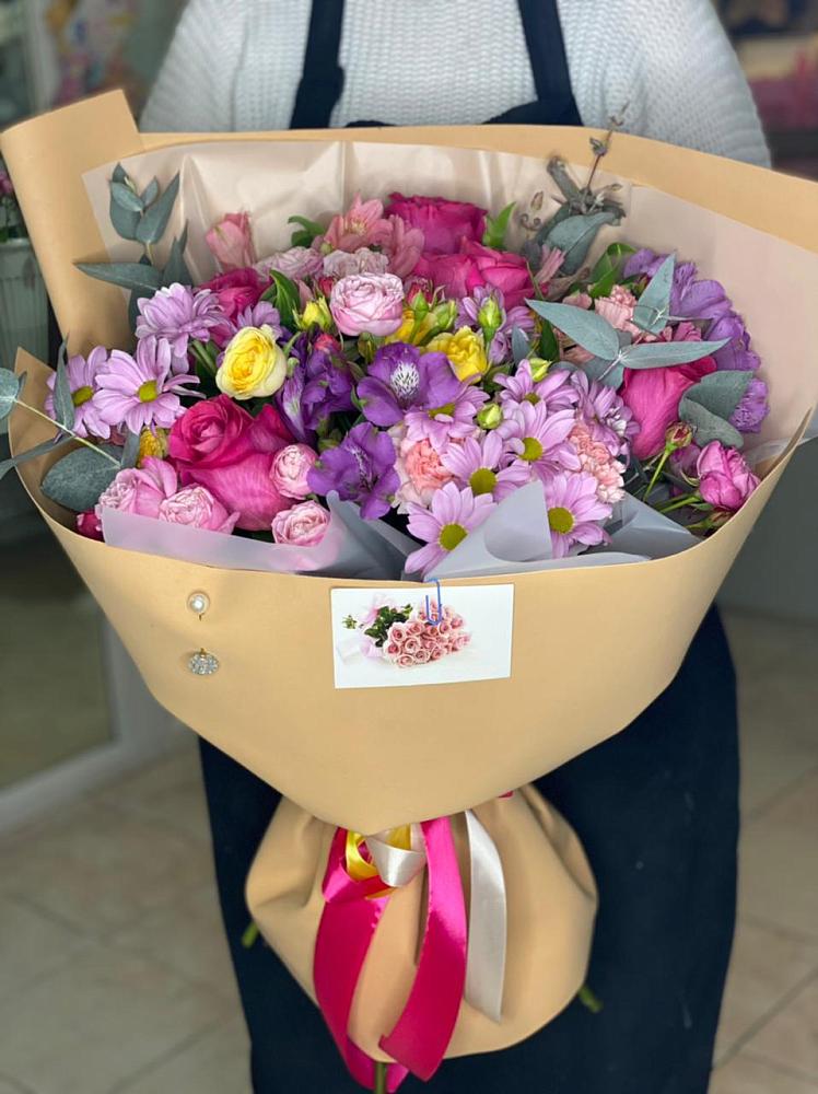 Букет цветов из: Хризантемы, Гвоздики и Альстромерии в Ярцево