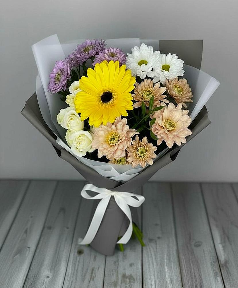 Букет цветов из: Розы, Герберы и Хризантемы в Ярцево