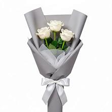 Букет 3 белые розы в Ярцево
