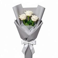 Букет 3 белые розы в Ярцево