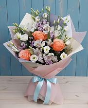 Букет цветов из:  Лизиантусы, Розы, Альстромерии и Гипсофила в Ярцево