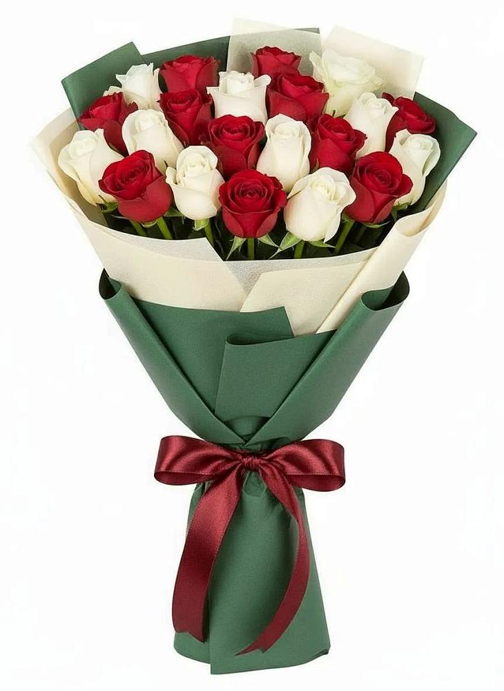 Букет Микс из красных и белых роз в Ярцево