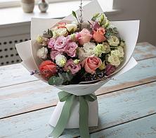 Букет цветов из:  Розы, Лизиантусы и Гвоздики в Ярцево