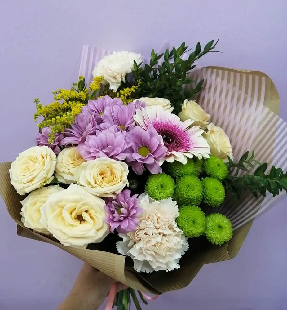 Букет цветов из: Хризантемы, Розы, Гвоздики и Герберы в Ярцево