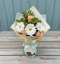 Букет цветов из:  Герберы, Розы и Хризантемы в Ярцево