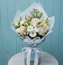 Букет цветов из:  Розы и Лизиантусы в Ярцево